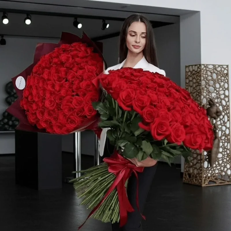 200 Red Roses
