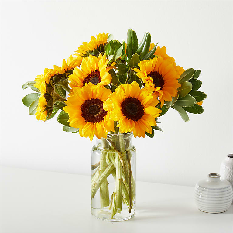 Shimmering Sunflower Bouquet - Image 4