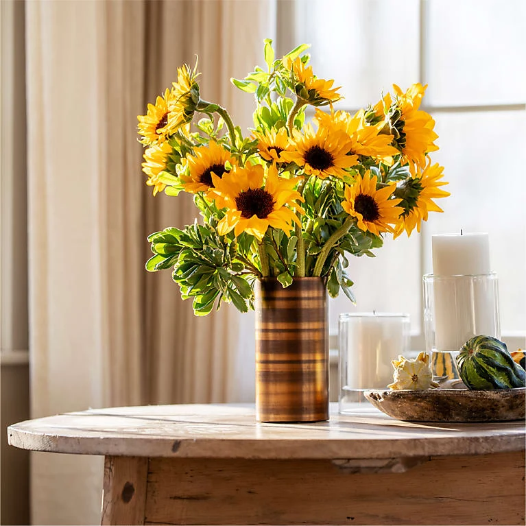 Honey Bee Sunflower Bouquet - Image 2